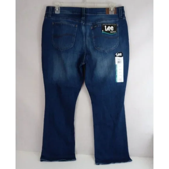 NWT Lee Regular Fit Bootcut Whiskered Distressed Jeans Size 16P - Picture 3 of 10